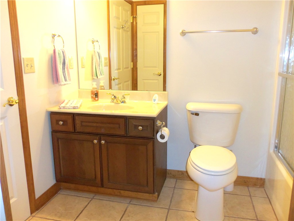 Chartiers, Pennsylvania 15301, United States, 3 Bedrooms Bedrooms, ,3 BathroomsBathrooms,Residential,Active,37111