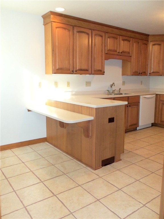 Chartiers, Pennsylvania 15301, United States, 3 Bedrooms Bedrooms, ,3 BathroomsBathrooms,Residential,Active,37111