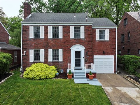 Photo of 2353 Hollywood Dr, Blackridge, PA 15235 (MLS # 1752705)