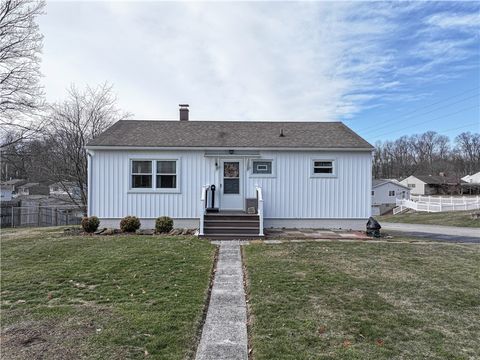 Photo of 312 Spruce St, Beaver, PA 15009 (MLS # 1742409)