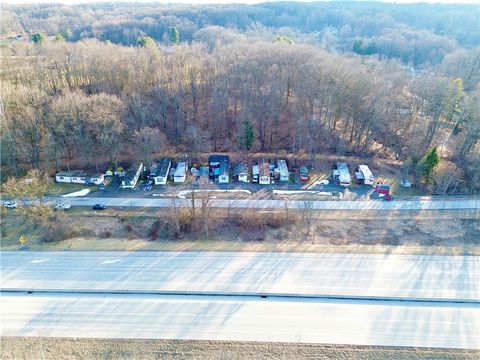 Photo of 474 Rapson Ave, New Castle, PA 16101 (MLS # 1745810)