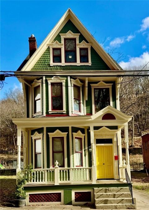 Photo of 2320 N.Charles St, Pittsburgh, PA 15214 (MLS # 1736656)