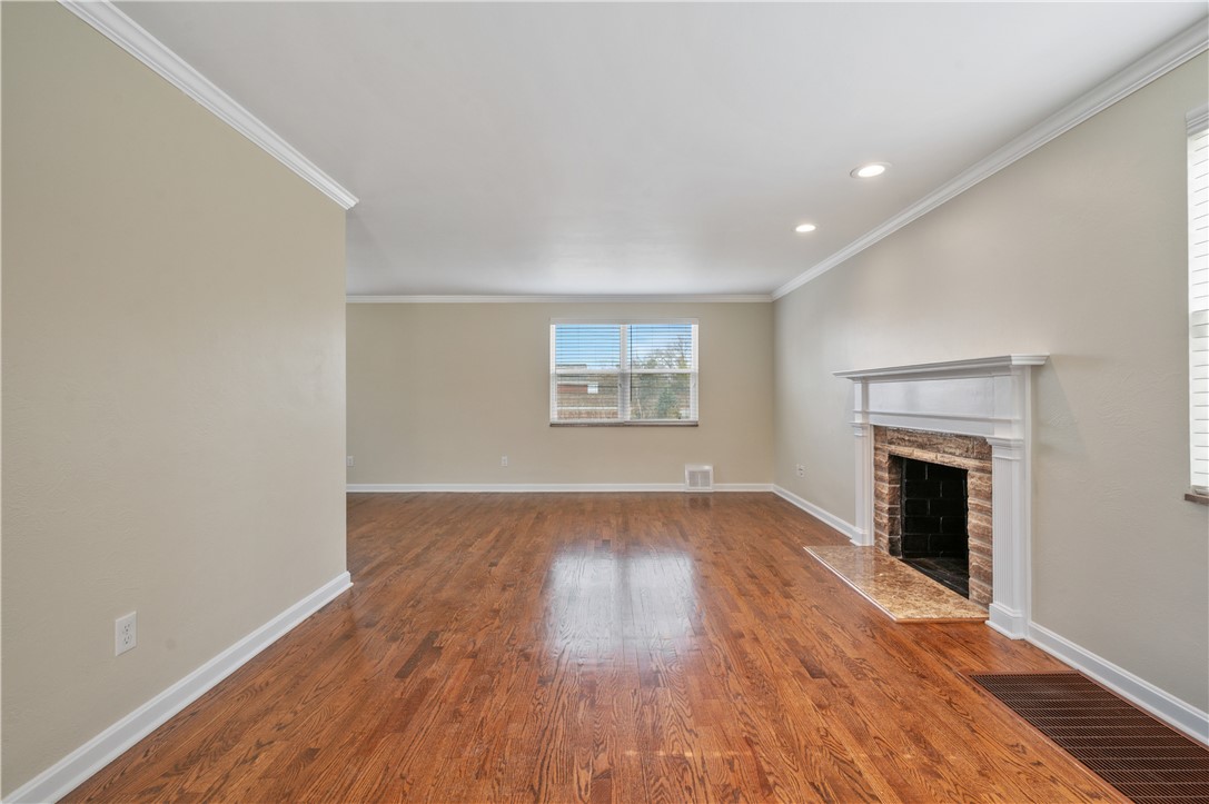 4203 Mckee Drive Dr, Whitehall, Pennsylvania image 2