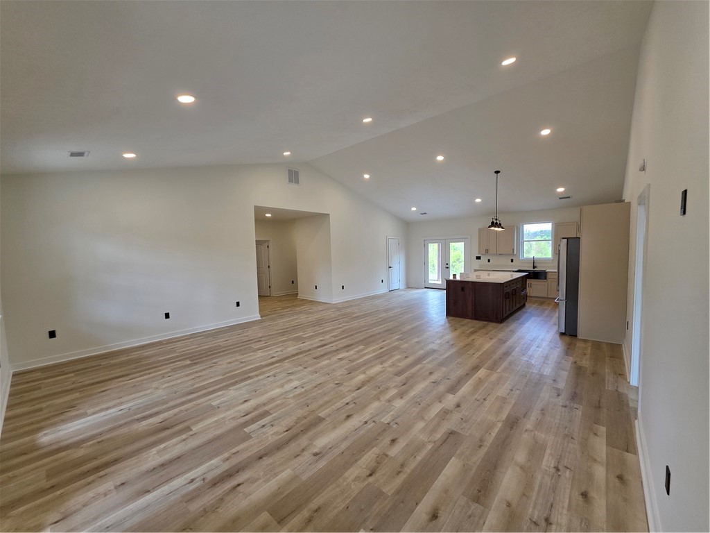 000 Barndo Drive