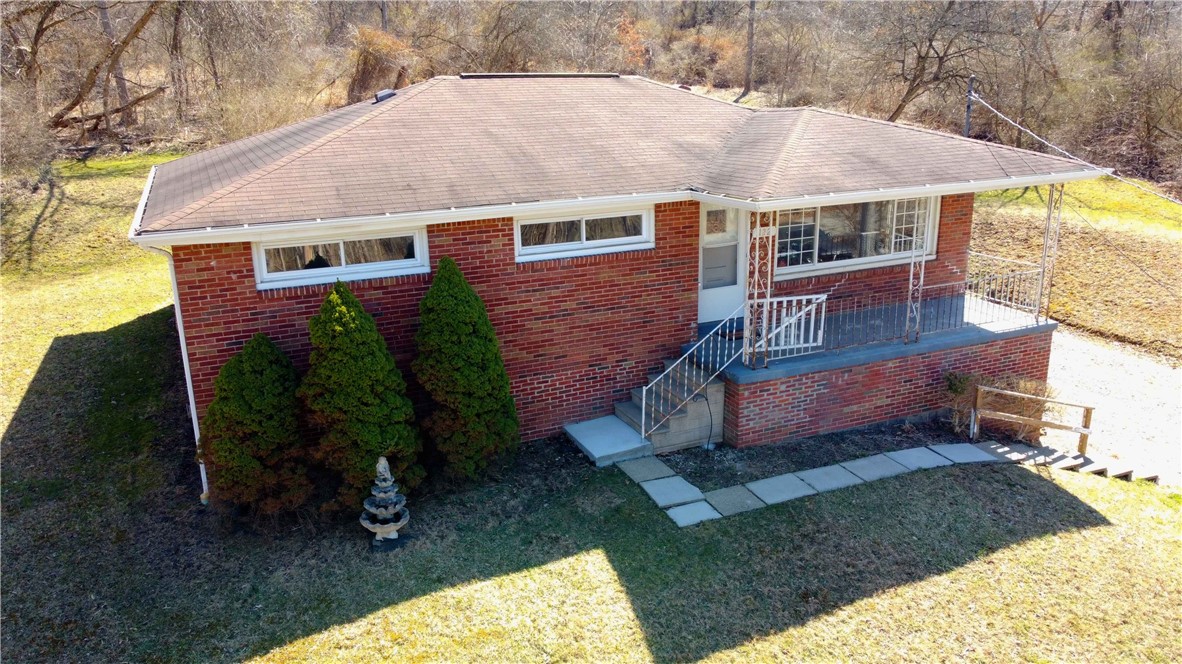 122 Fitzsimmons Ln, Monroeville, Pennsylvania image 1