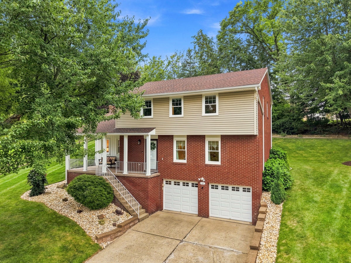 104 Oxbridge Drive