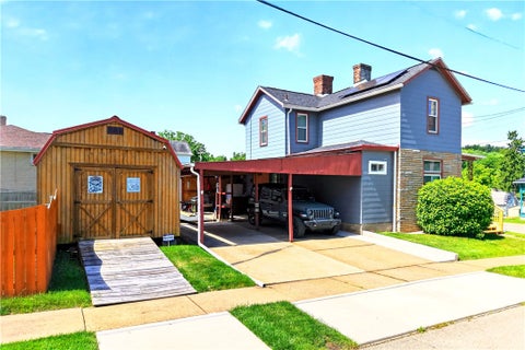 Homes For Sale - 303 W Grant Street St<br/> Houston, PA 15342