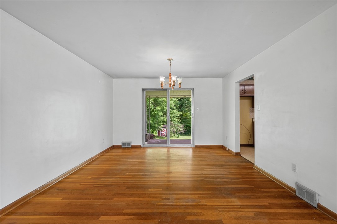 113 Claridge Dr
