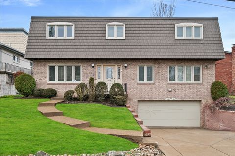 Photo of 120 Gilda Ave, Pittsburgh, PA 15217 (MLS # 1737938)