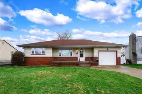 Condo For Sale - 695 Crowder Ave Ave<br/> Sharon, PA 16146