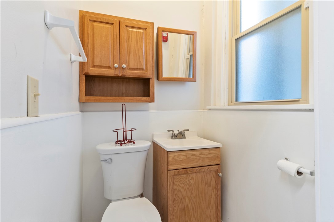 Beechview, Pennsylvania 15216, United States, ,3 BathroomsBathrooms,Residential,Active,84004