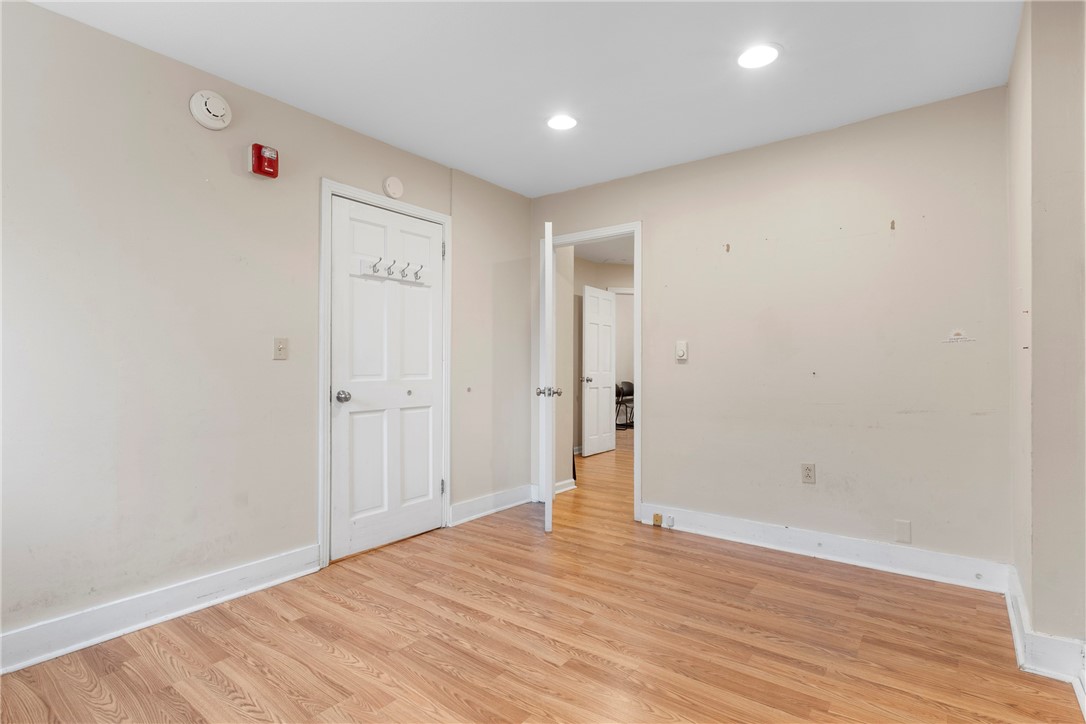 Beechview, Pennsylvania 15216, United States, ,3 BathroomsBathrooms,Residential,Active,84004