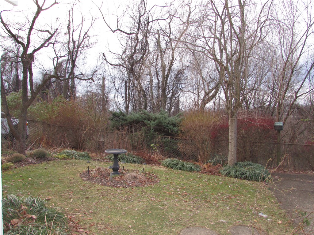 349 Princeton Dr. Dr, Penn Hills, Kentucky image 8