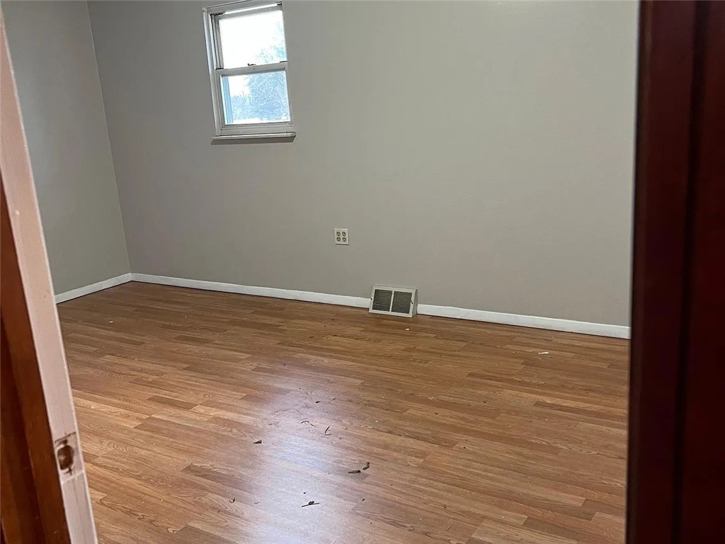 104 Wallace Ave