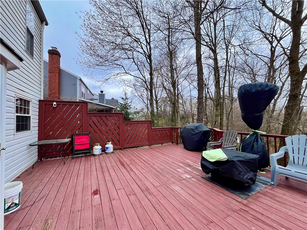 Moon/Crescent Twp, Pennsylvania 15108, United States, 3 Bedrooms Bedrooms, ,3 BathroomsBathrooms,Residential,Contingent,108643