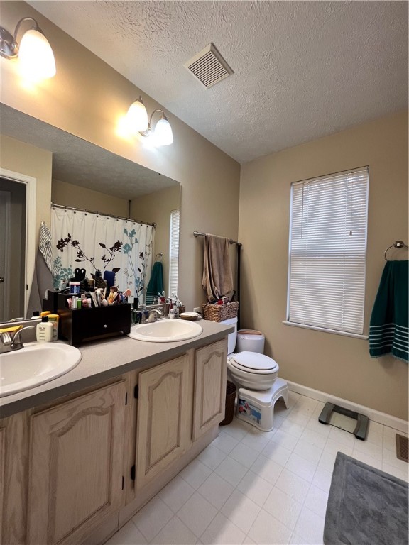 Moon/Crescent Twp, Pennsylvania 15108, United States, 3 Bedrooms Bedrooms, ,3 BathroomsBathrooms,Residential,Contingent,108643