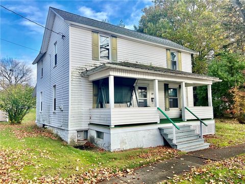 Photo of 28 Railroad Ave, Homer City, PA 15748 (MLS # 1726631)