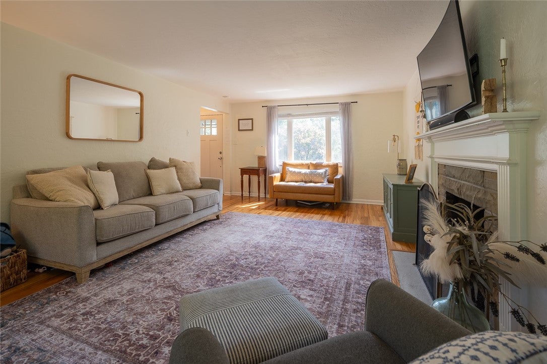 131 E Bruceton Rd