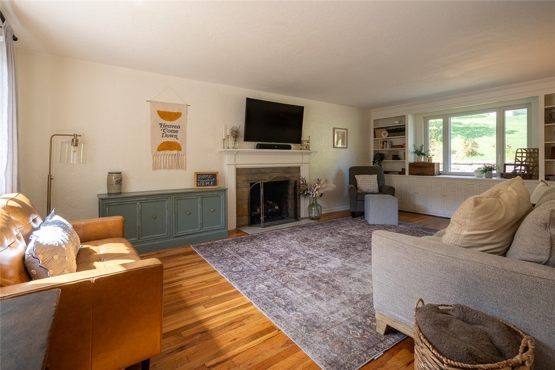 131 E Bruceton Rd