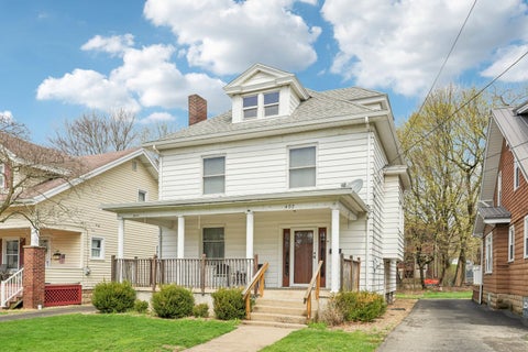 Homes For Sale - 407 Laurel Boulevard<br/> New Castle, PA 16101
