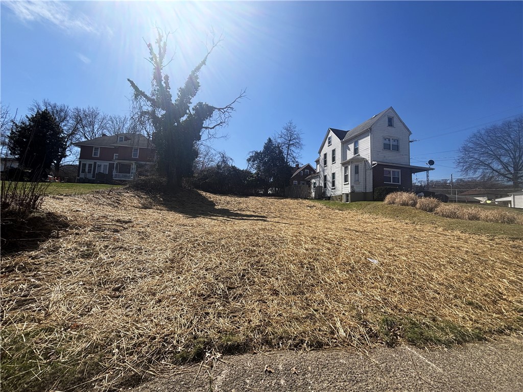 904 6th Ave Ave, Coraopolis, Pennsylvania image 1