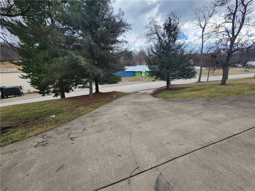 681 Tyrol Blvd, Monessen, Pennsylvania image 38