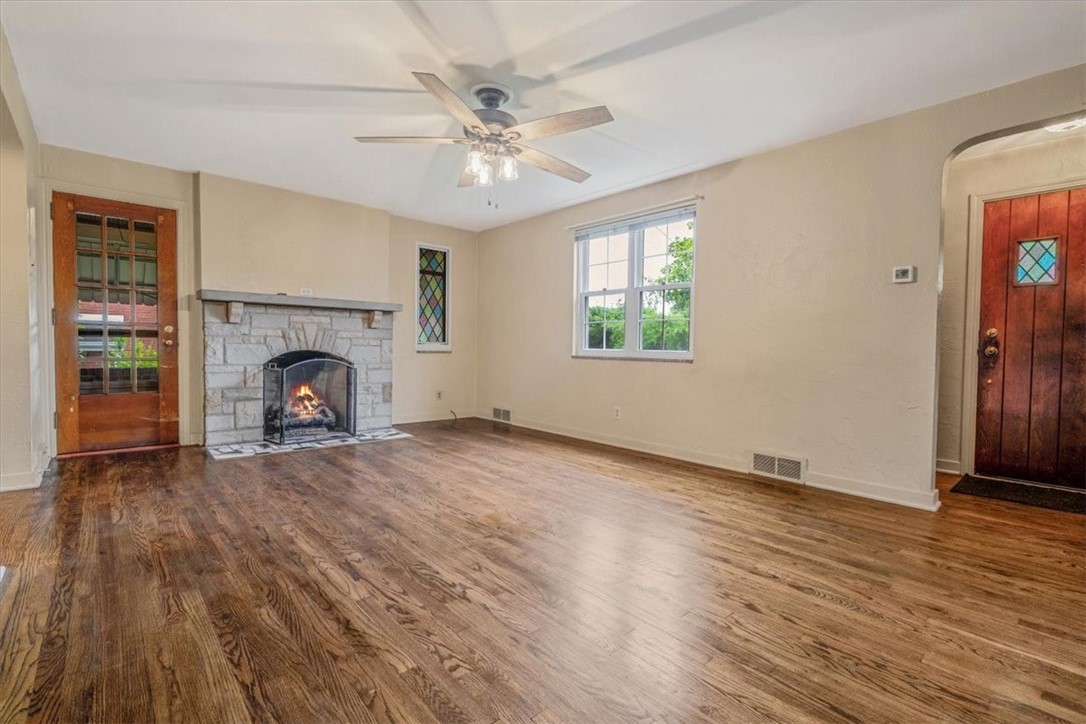 142 Slater Dr