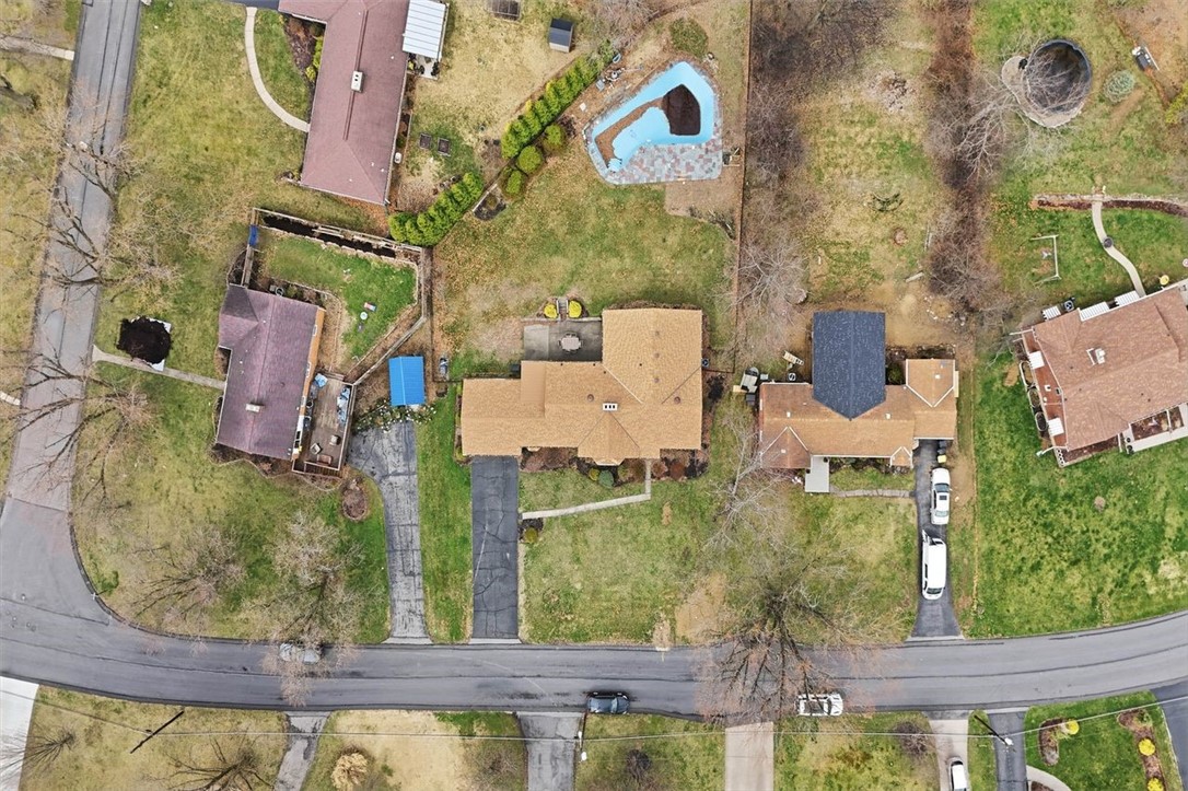 649 Rolling Green Dr