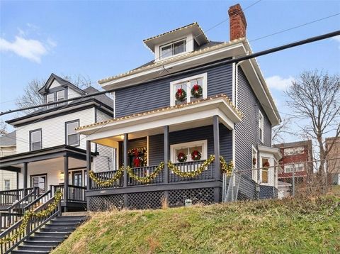 Photo of 4022 Oswald St, Pittsburgh, PA 15212 (MLS # 1733785)