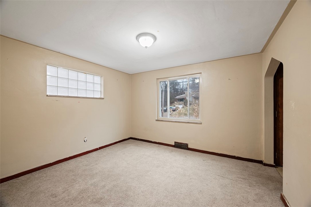 7811 Mount Carmel Rd Rd, Verona, Pennsylvania image 8