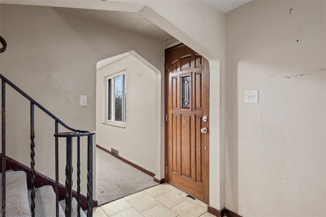 7811 Mount Carmel Rd Rd, Verona, Pennsylvania image 3