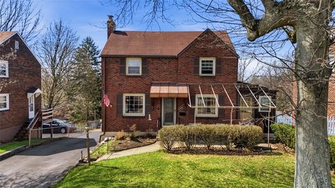 Photo of 3904 Greensburg Pike, Pittsburgh, PA 15221 (MLS # 1745458)