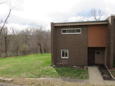 Condo For Sale - 101 Rivermont Ct Ct #101<br/> Cheswick, PA 15024