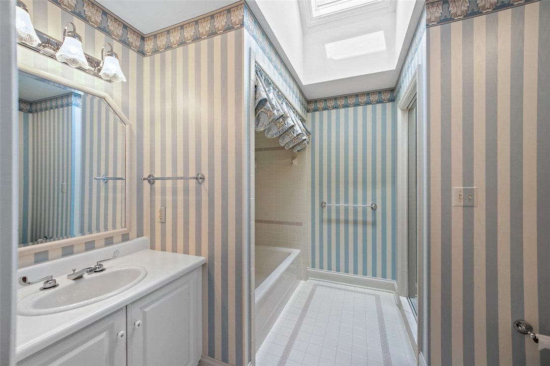 Murrysville, Pennsylvania 15668, United States, 6 Bedrooms Bedrooms, ,6 BathroomsBathrooms,Residential,Active,152909