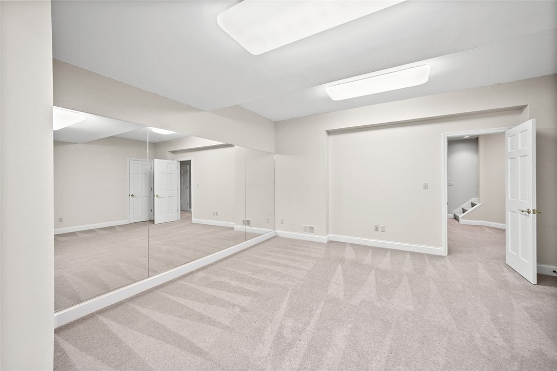 Murrysville, Pennsylvania 15668, United States, 6 Bedrooms Bedrooms, ,6 BathroomsBathrooms,Residential,Active,152909