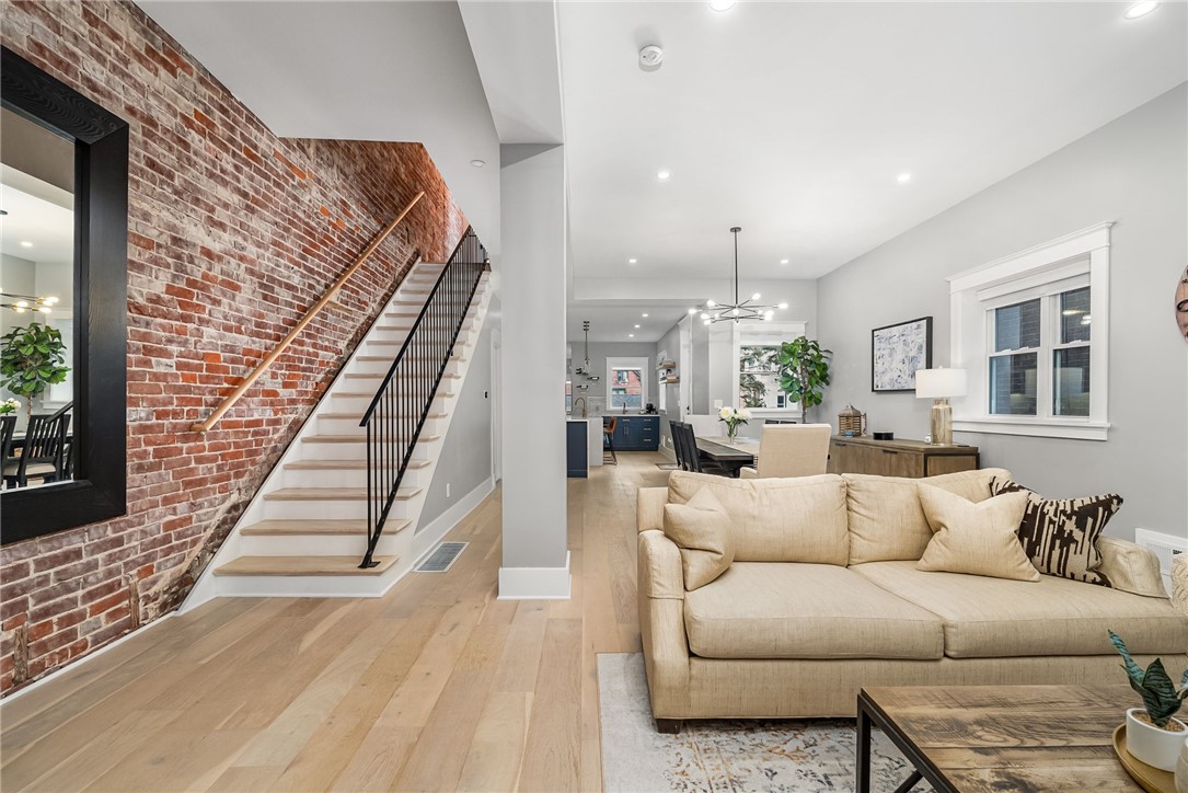 260 Fisk Street