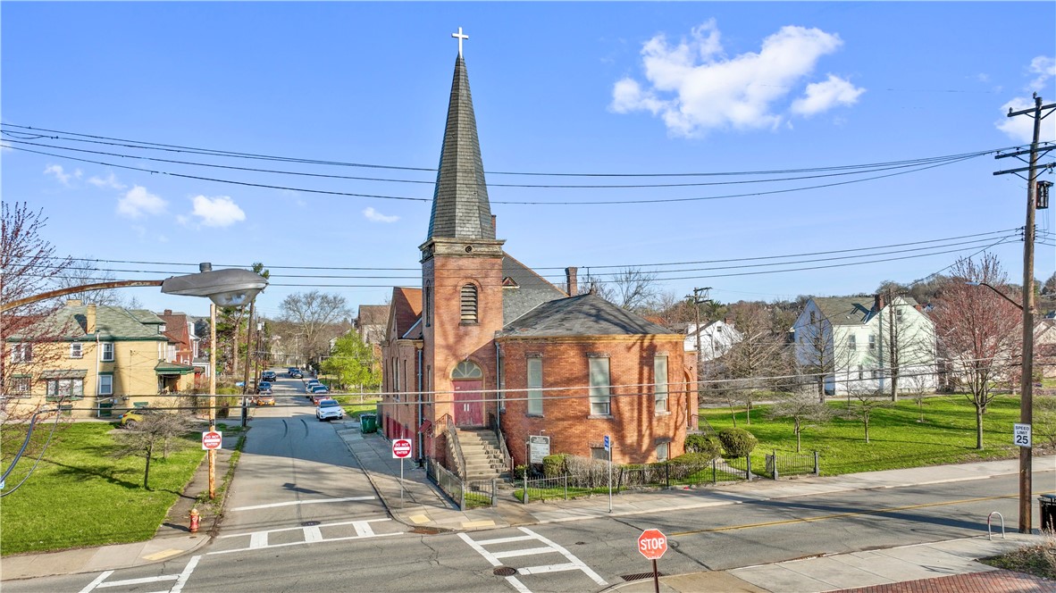 301 Larimer Ave