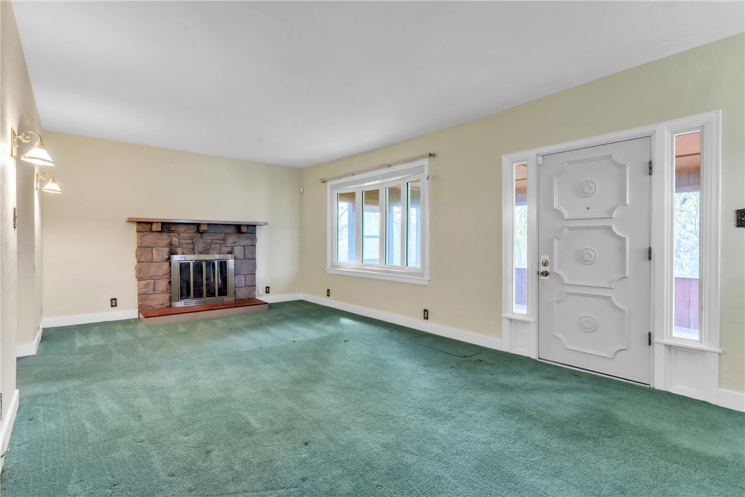 118 Rolling Hills Dr