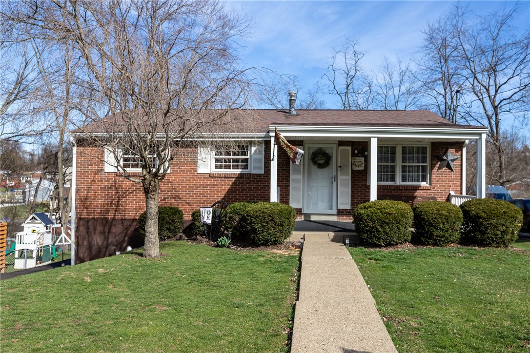 205 Chestershire Dr Dr, Oakdale, Pennsylvania image 2