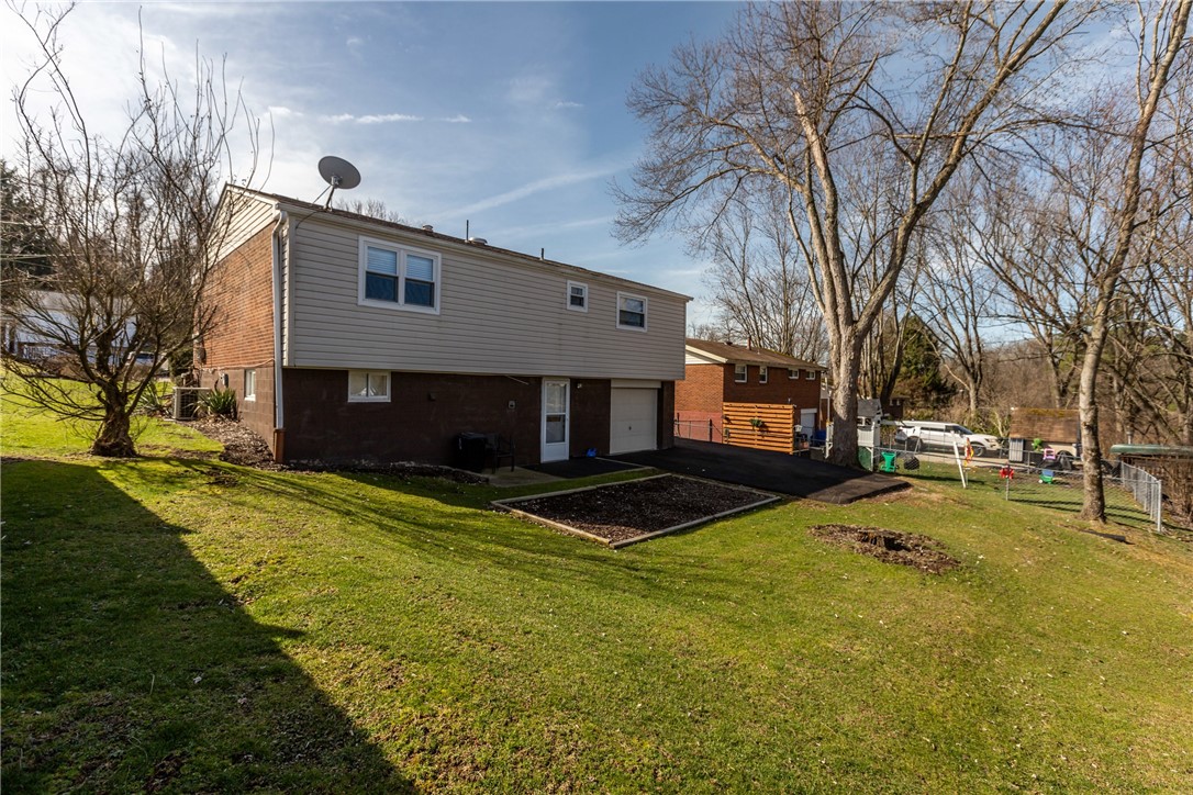 205 Chestershire Dr Dr, Oakdale, Pennsylvania image 26