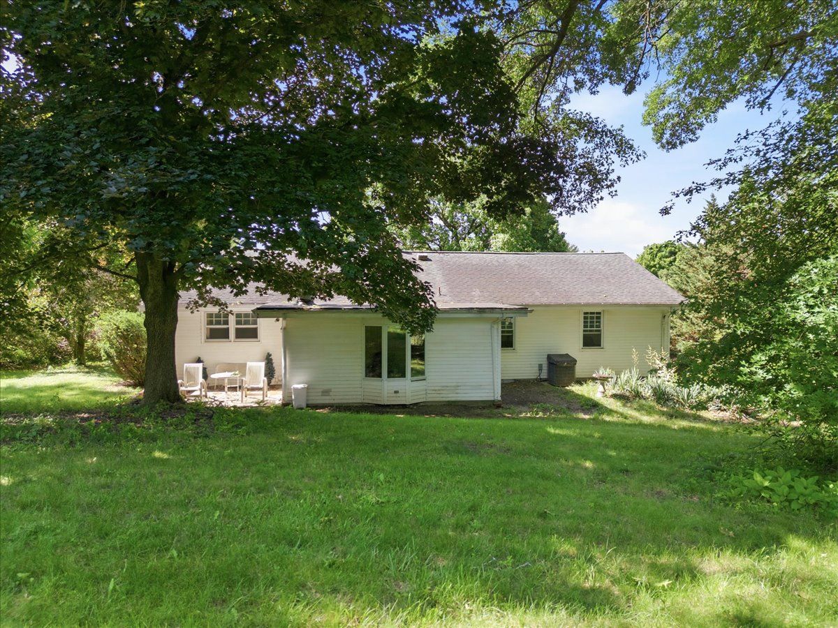 115 Meadowvue Drive