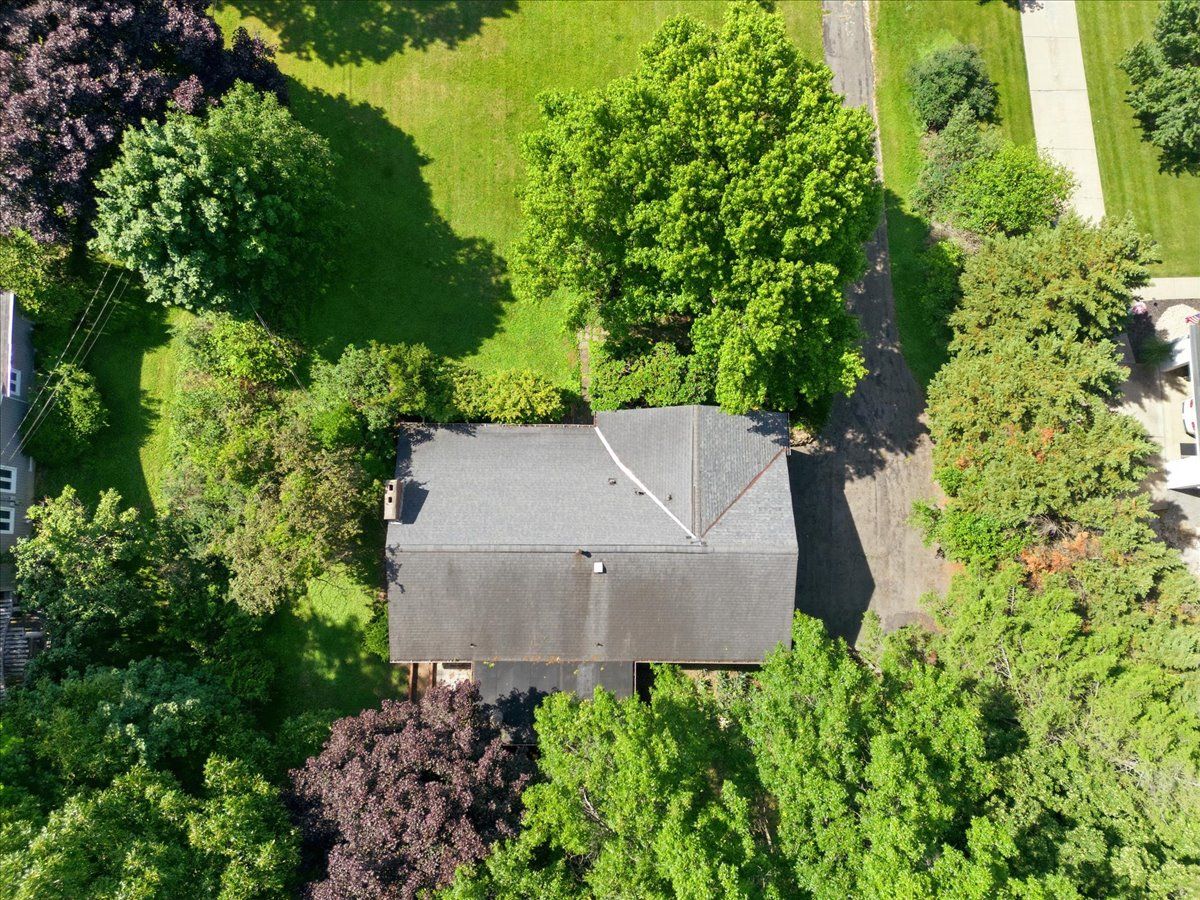 115 Meadowvue Drive