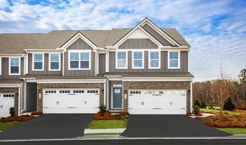 Photo of 108 Leah Drive, Zelienople, PA 16063 (MLS # 1729311)