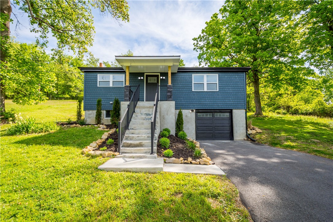 933 Boyce Rd