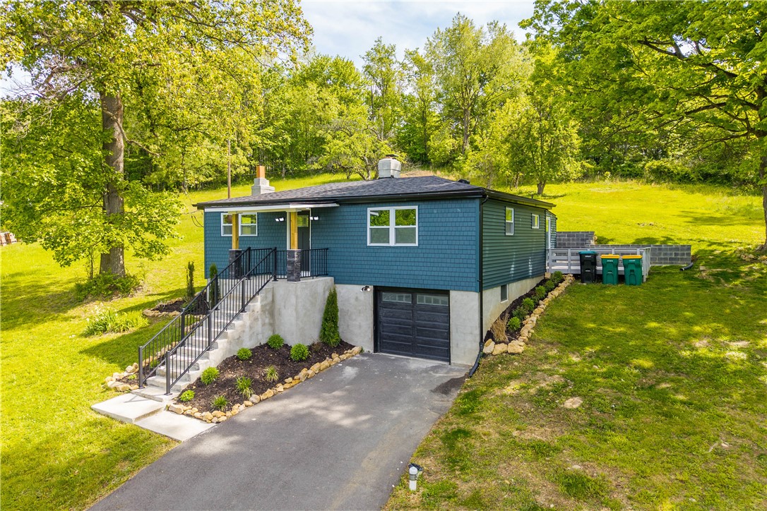 933 Boyce Rd