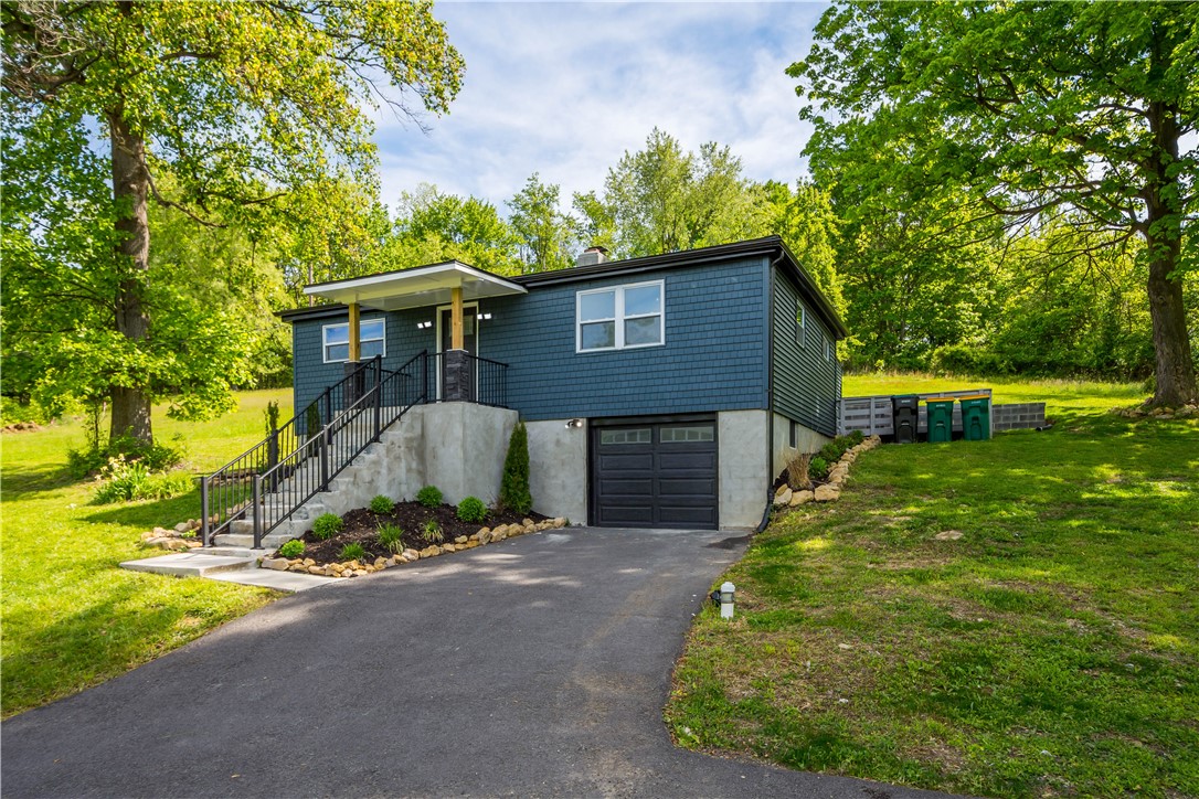 933 Boyce Rd