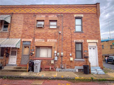 Photo of 333 Washington St, Mc Kees Rocks, PA 15136 (MLS # 1757831)