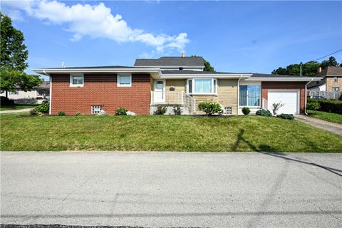 Photo of 207 Vernon St, Belle Vernon, PA 15012 (MLS # 1762498)