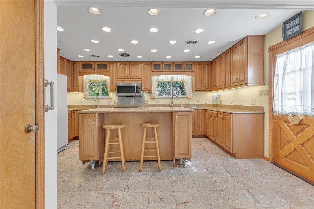 134 Allan Dr