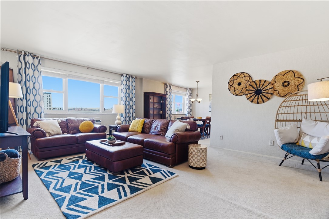 144 N Dithridge Street 814